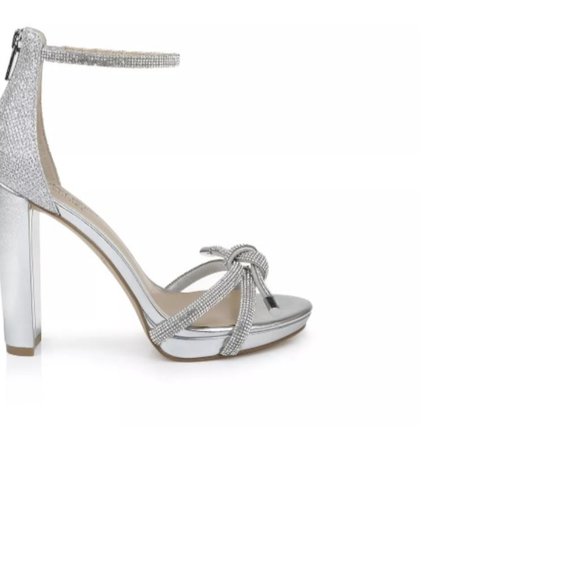 Badgley Mischka Shoes - Jewel Badgley Mischka Size 7 Silver Lexie platform sandal